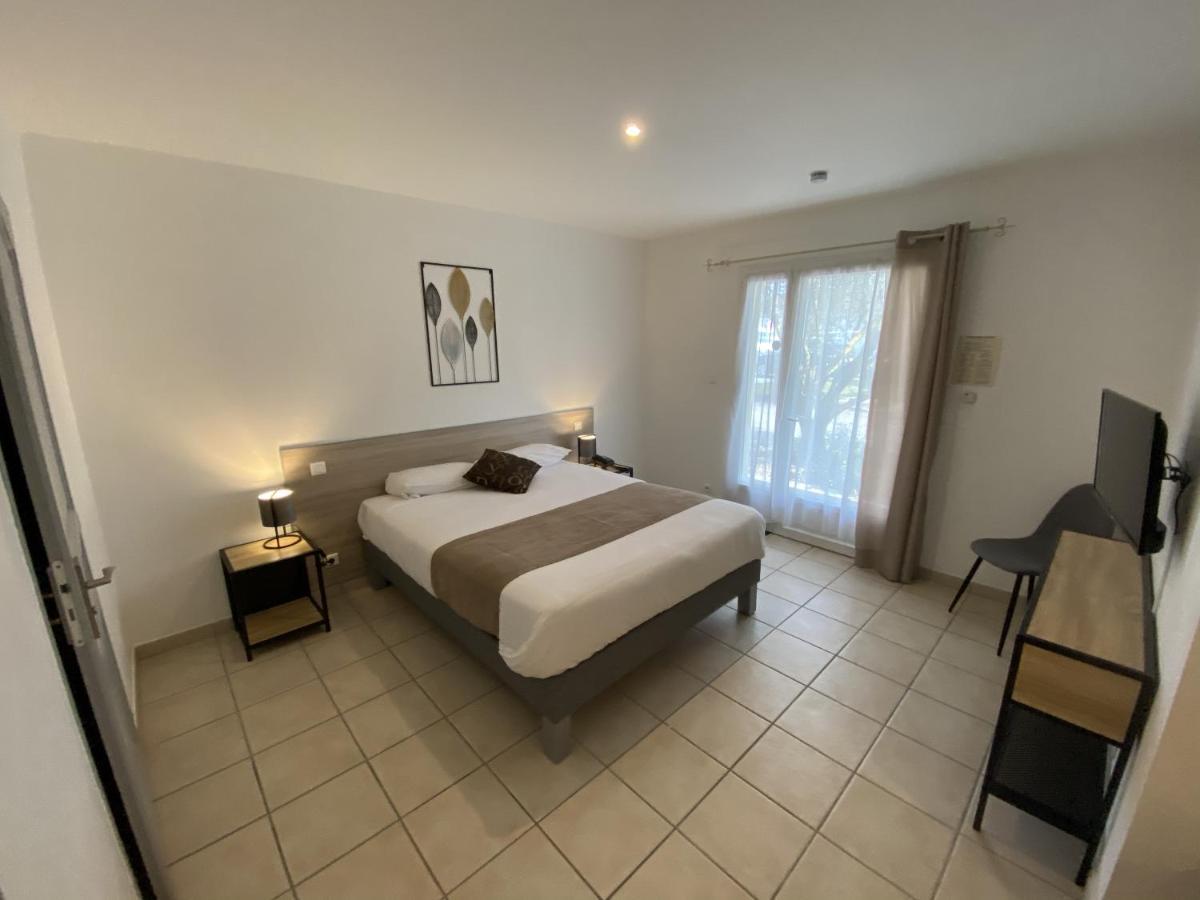 Logis Hotel L'Oliveraie Cognac Exterior photo