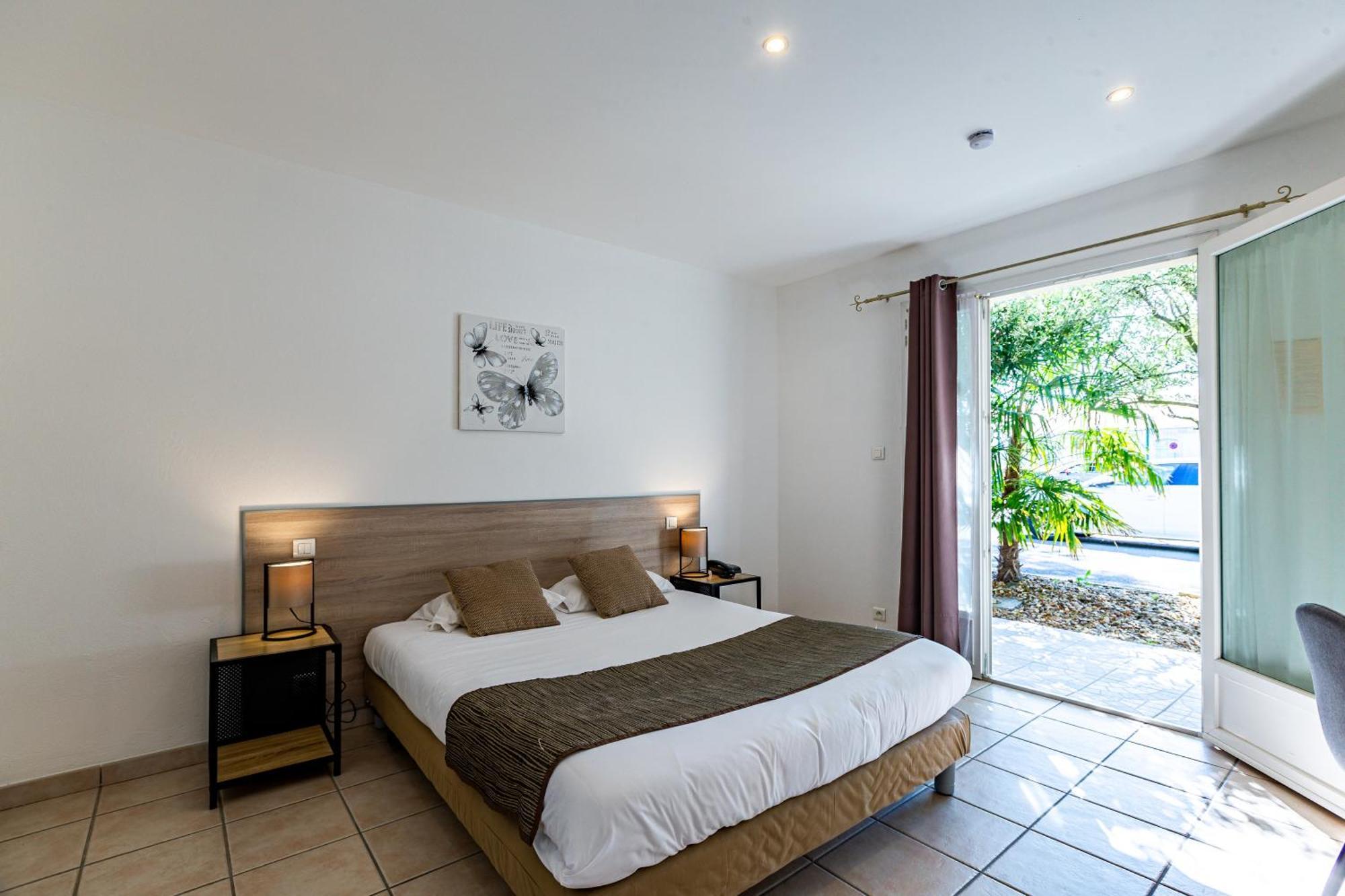 Logis Hotel L'Oliveraie Cognac Exterior photo
